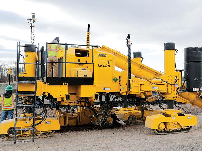 БЕТОНОУКЛАДЧИК GOMACO GT-3300